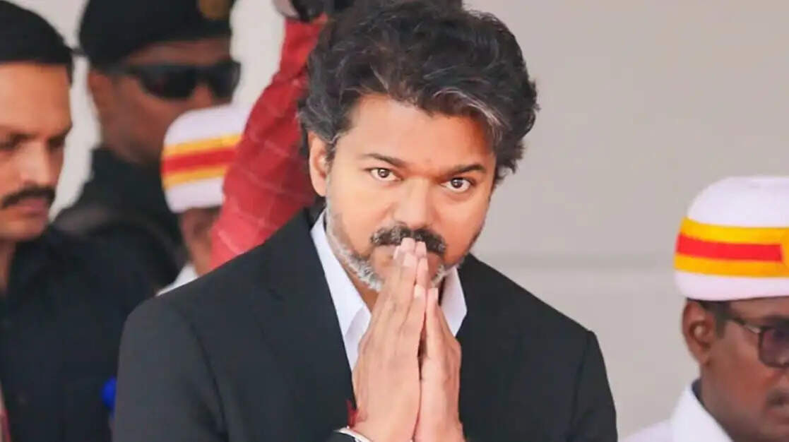 முதல்வர் விஜய் பயணம் வெளிநாடு புறப்பாடு வருகை