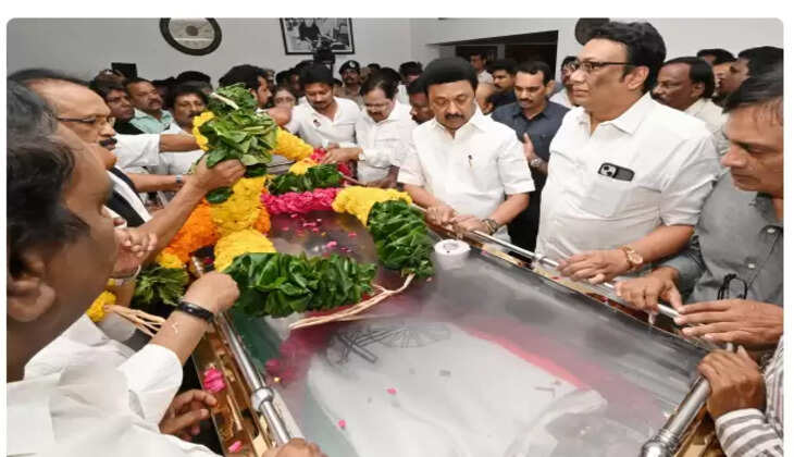 ஈவிகேஎஸ்