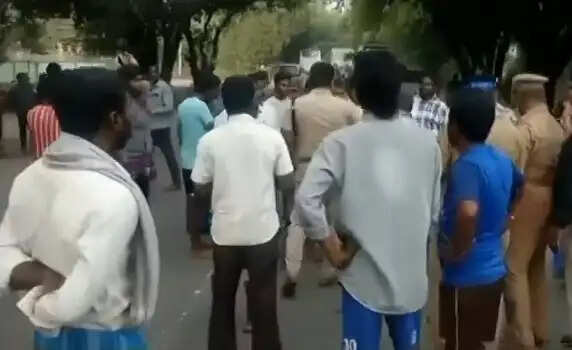 போராட்டம்