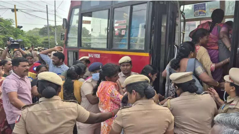 ஆசிரியர்கள்