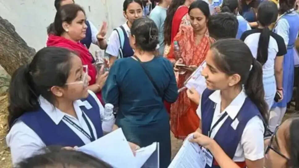 சிபிஎஸ்இ மாணவிகள் தேர்வு முடிவுகள் ரிசல்ட்