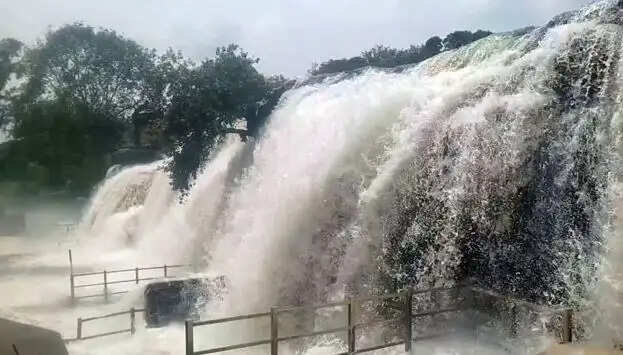 திற்பரப்பு