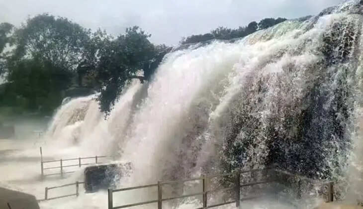 திற்பரப்பு