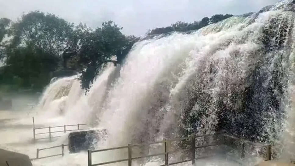 திற்பரப்பு