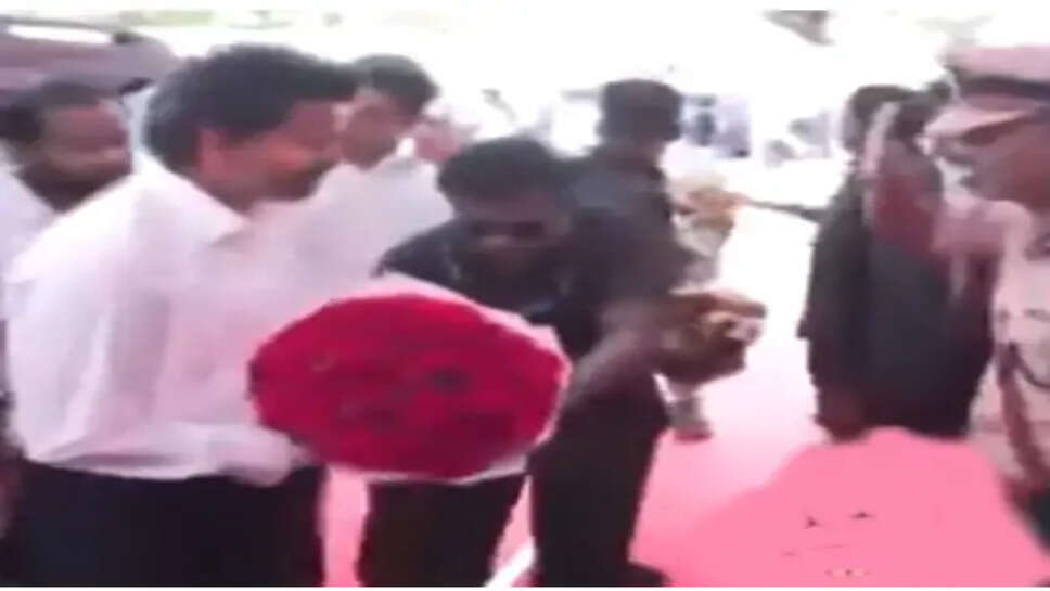 விஜய்