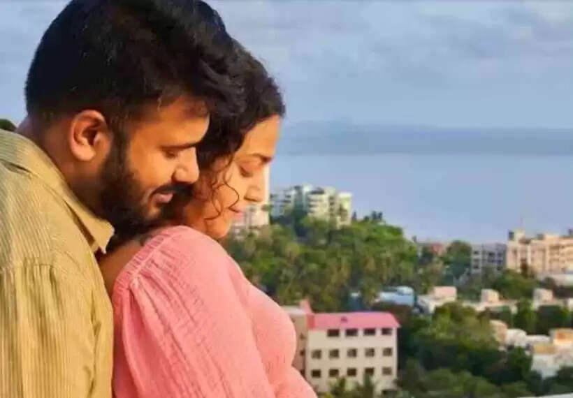 ஸ்வாரா பாஸ்கர் 