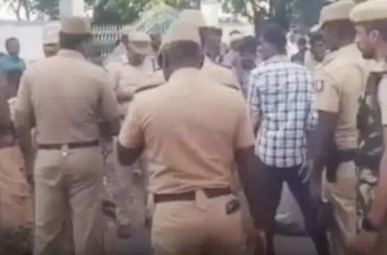 நெல்லை போலீசார் படுகொலை கொலை வெட்டிக்கொலை