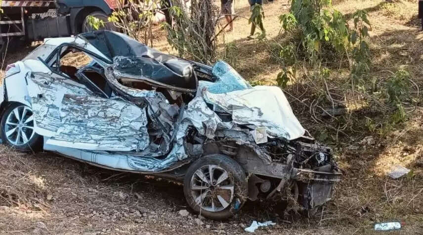 கார் லாரி