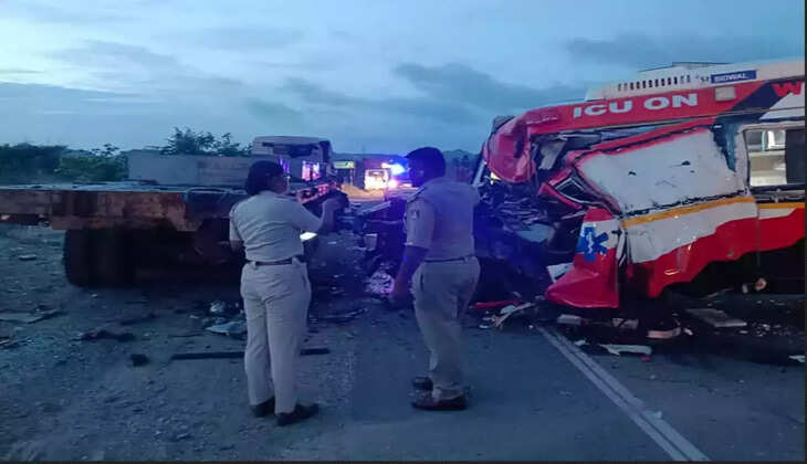 ஆம்புலன்ஸ் விபத்து