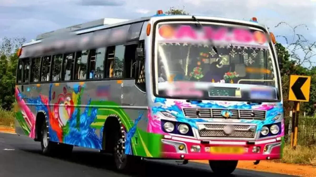 தனியார் சொகுசு ஆம்னி பேருந்து