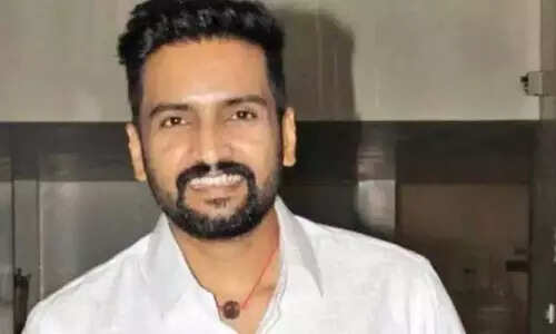 சந்தானம்