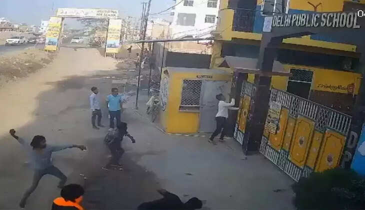 பகீர் சிசிடிடி காட்சிகள்... பள்ளியில் வெடிகுண்டு தாக்குதல் ... பீதியில் பெற்றோர்கள்!  