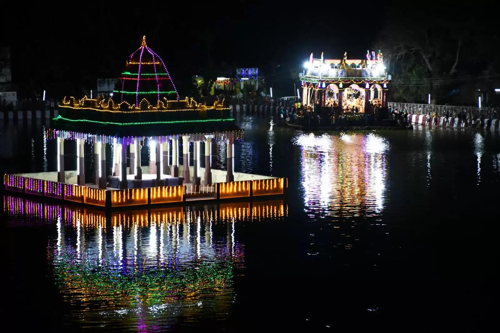 திருச்சி ஸ்ரீரங்கம் தெப்பம்