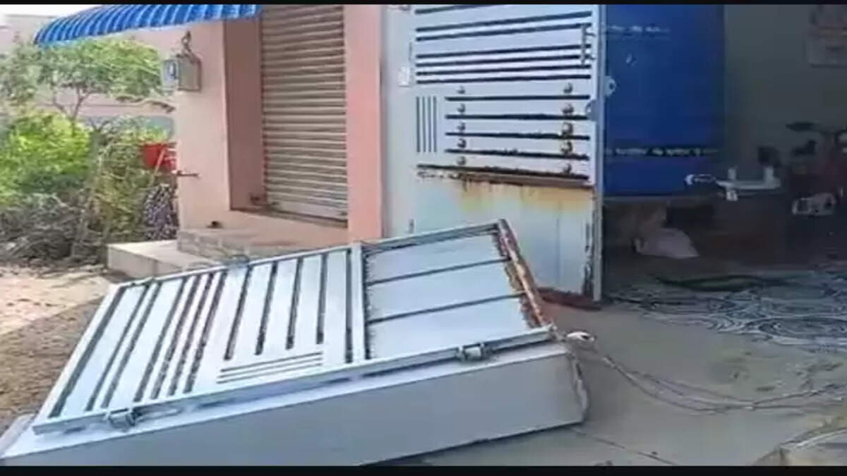 மதில் சுவர்