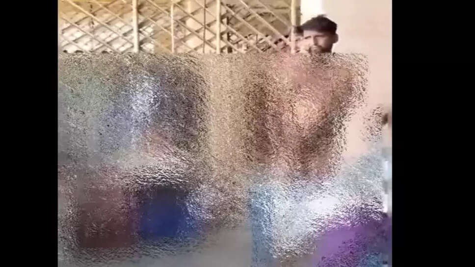 நிர்வாண மனிதன்