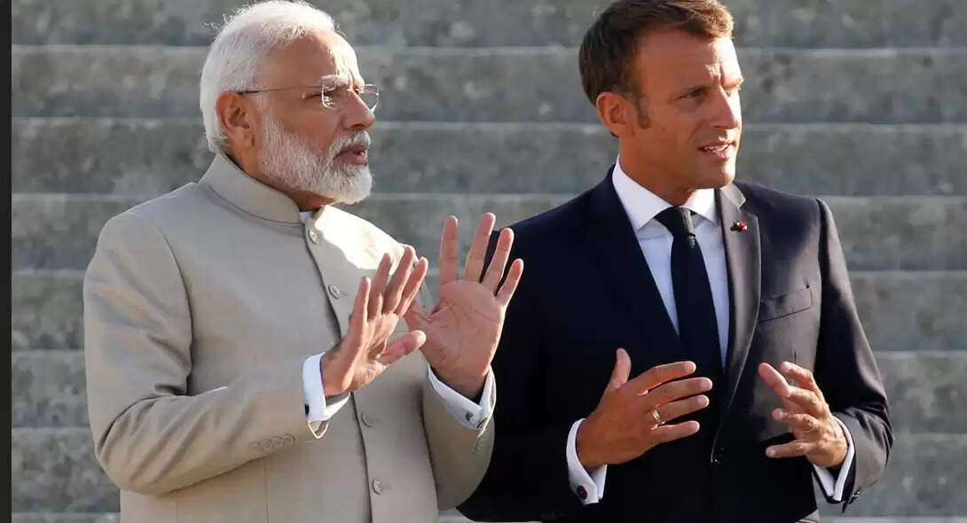 மோடி பாரிஸ்