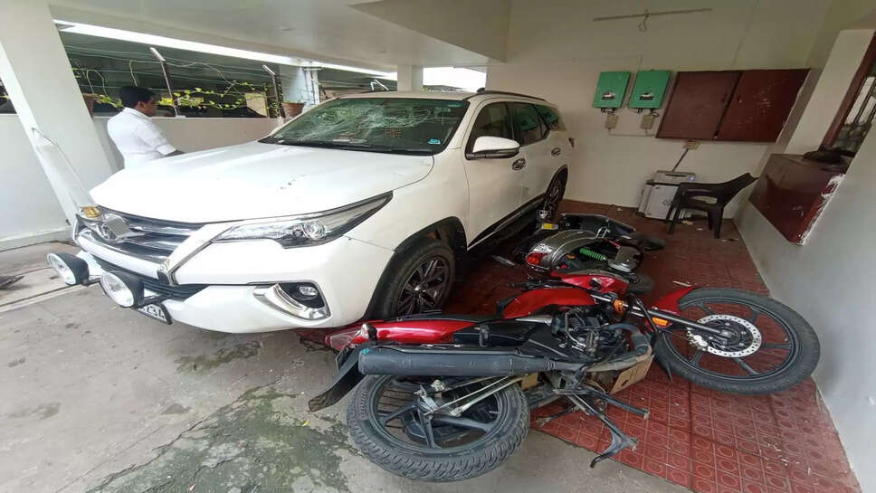 கார் கண்ணாடி