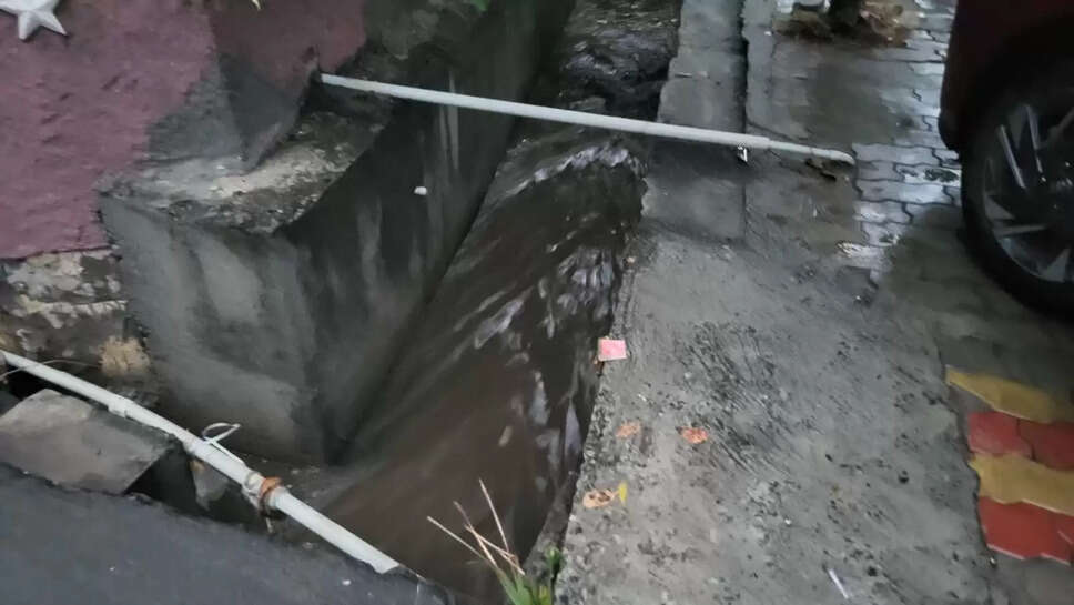 சைக்கிளில் வீட்டிற்கு திரும்பிச் சென்றுக் கொண்டிருந்த மாணவன், சாக்கடை கால்வாயில் தவறி விழுந்து உயிரிழந்த சம்பவம்