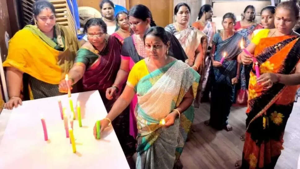 பாஜக அஞ்சலி மவுமிதா