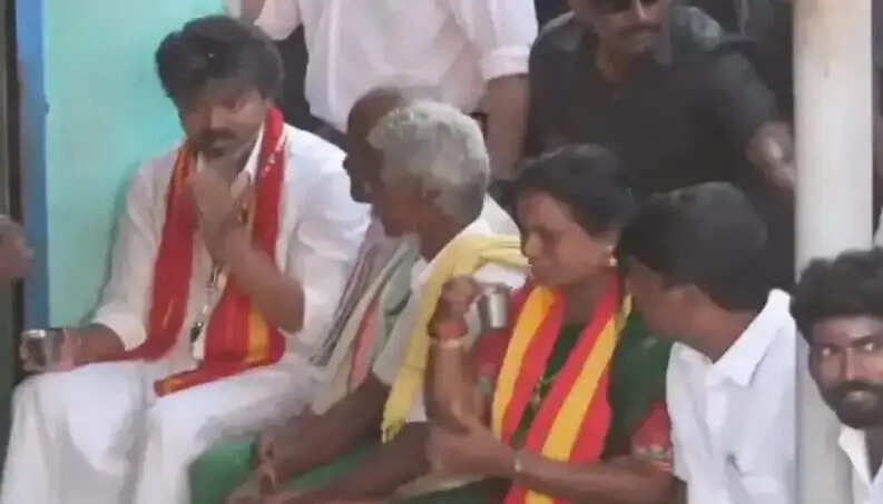விஜய் பிரச்சாரம் டீ தேநீர்