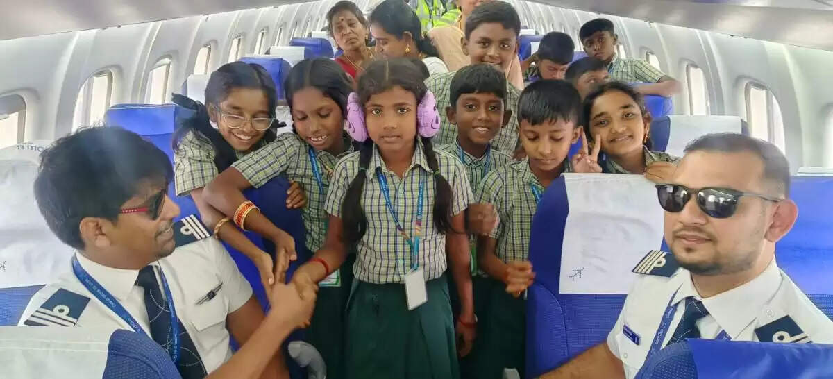 தென்காசி அரசு பள்ளி மாணவர்கள்