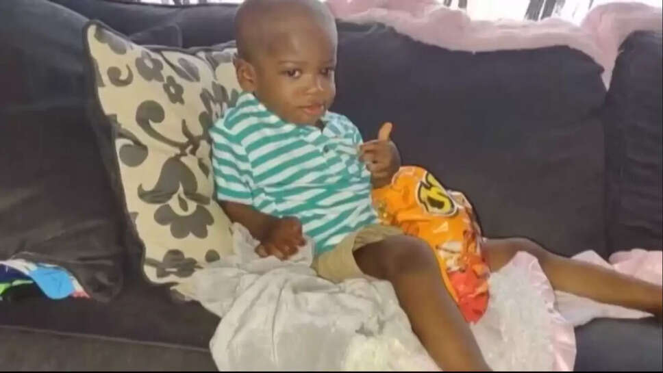 அசுராடீ