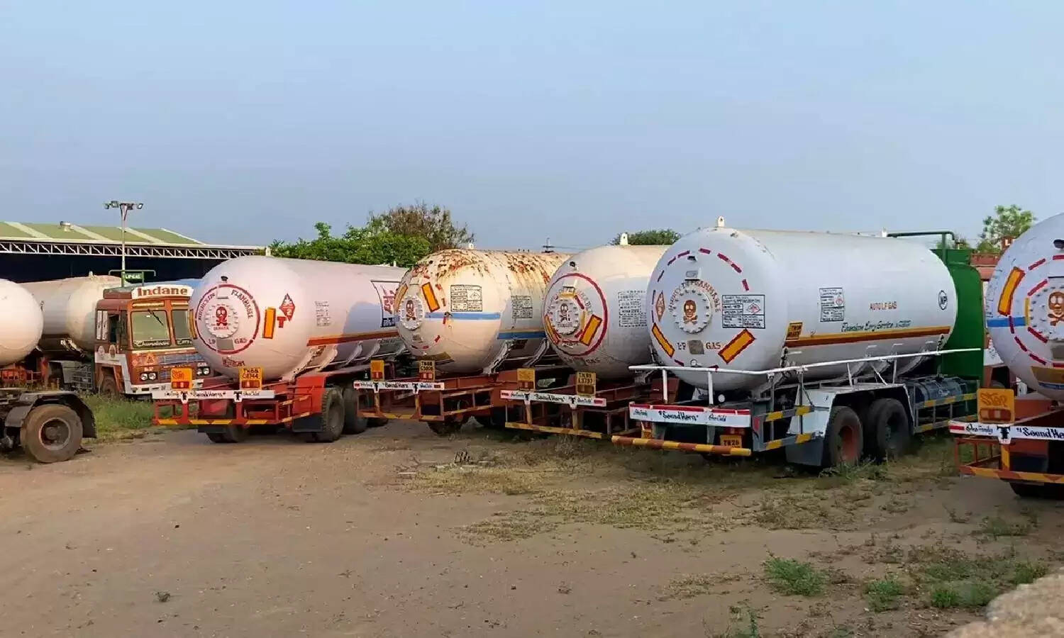 டேங்கர் லாரி