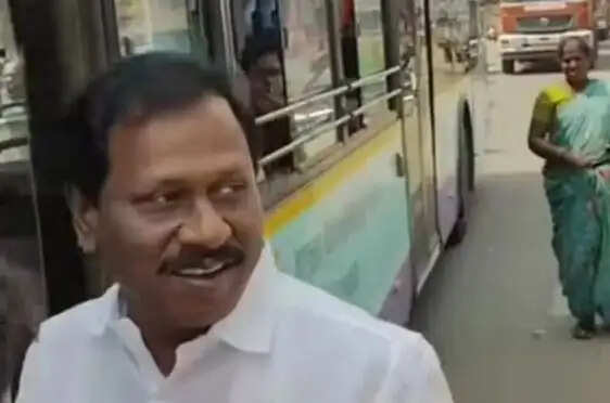 தவெக எம்.எல்.ஏ விஜயகுமார்