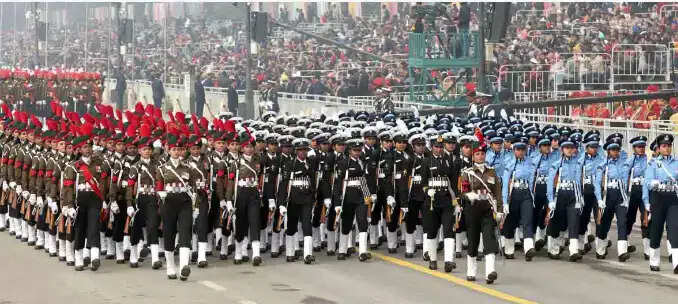 முப்படை