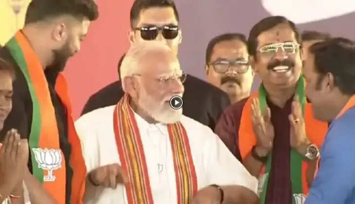 மோடி செண்டை மேளம்