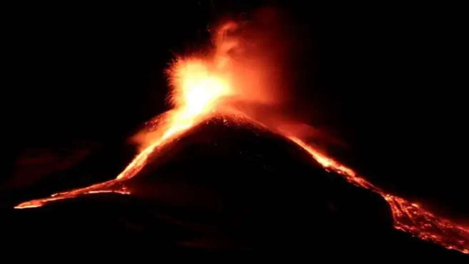 &nbsp;எட்னா எரிமலை 