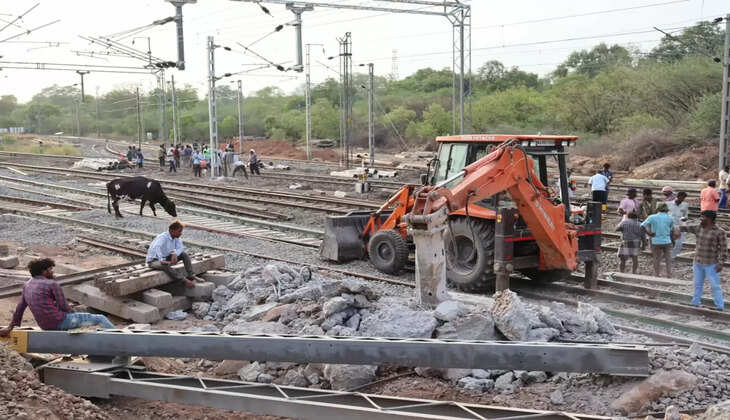 ரயில் தண்டவாளம் பராமரிப்பு