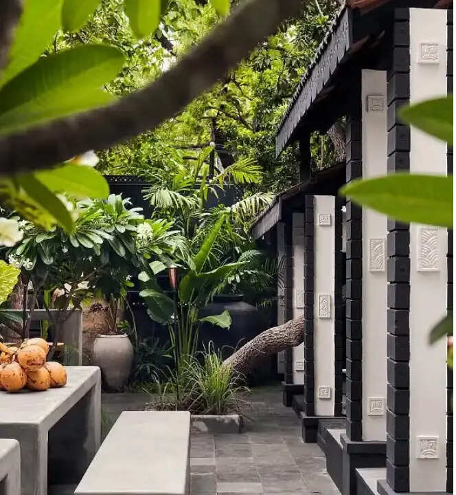 நயன் விக்கி