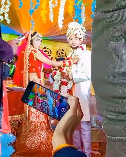 ஷிவாங்கி ஷர்மா