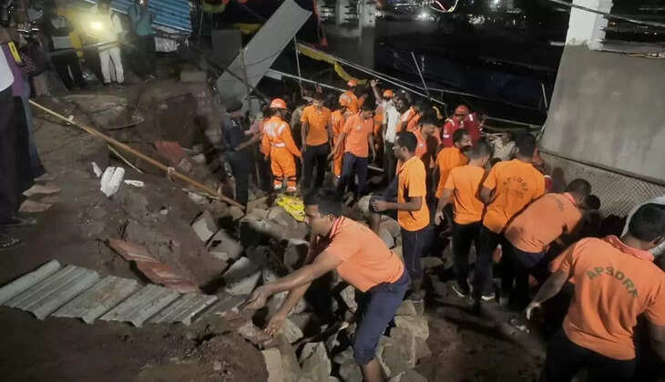 &nbsp;கோயில் சுவர் இடிந்து விழுந்து 7 பேர் பலி