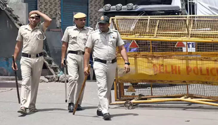 டெல்லி போலீஸ்