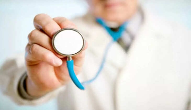 பெண் மருத்துவர் 