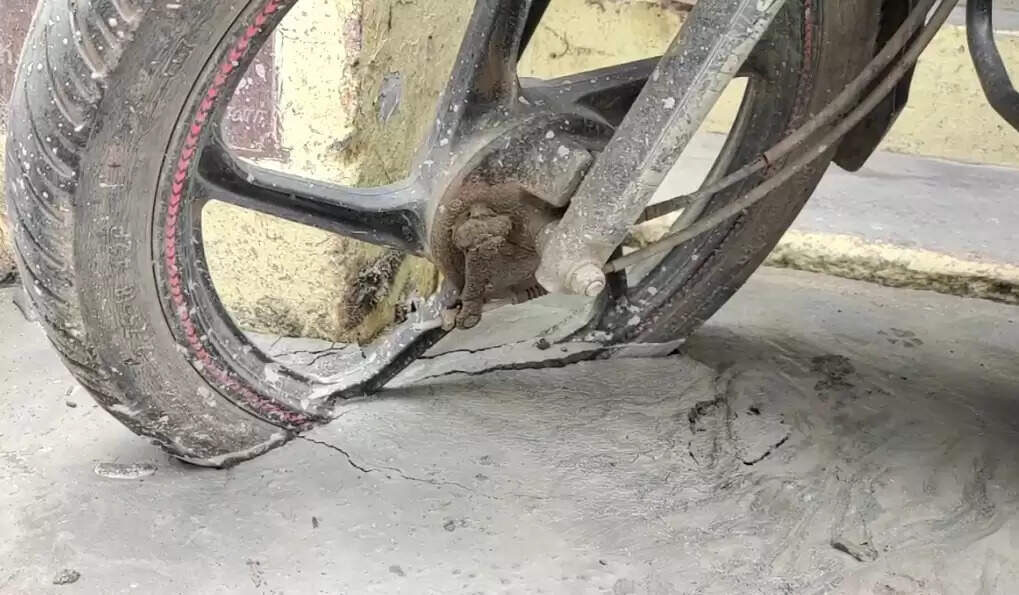 டூவீலர்