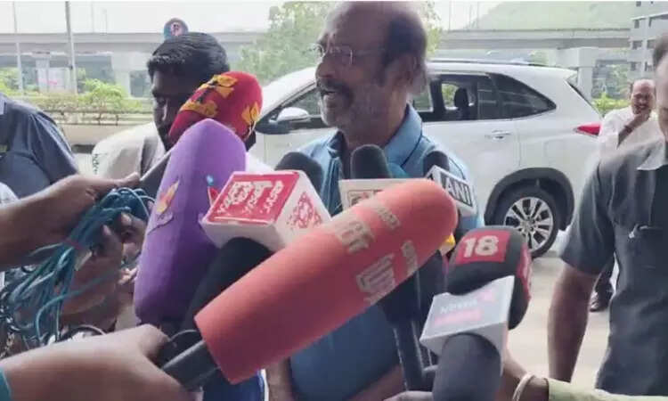 ரஜினி விமான நிலையம்