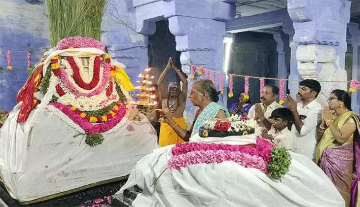 &nbsp;குலசேகரன்பட்டினத்தில் சித்திரைத் திருவிழா