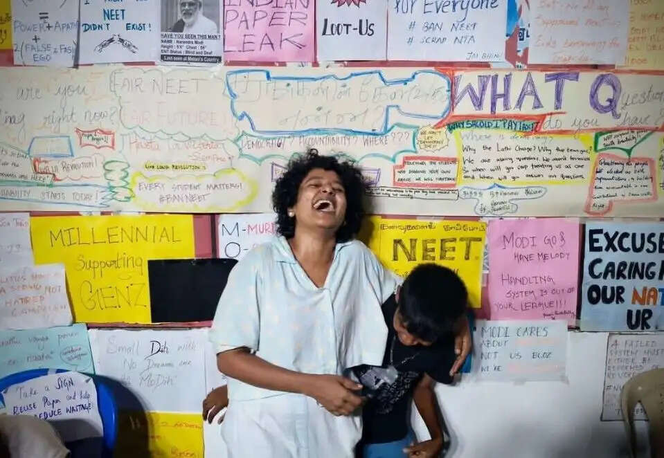 நிலவுமொழி சவுக்கு சங்கர் தியோ