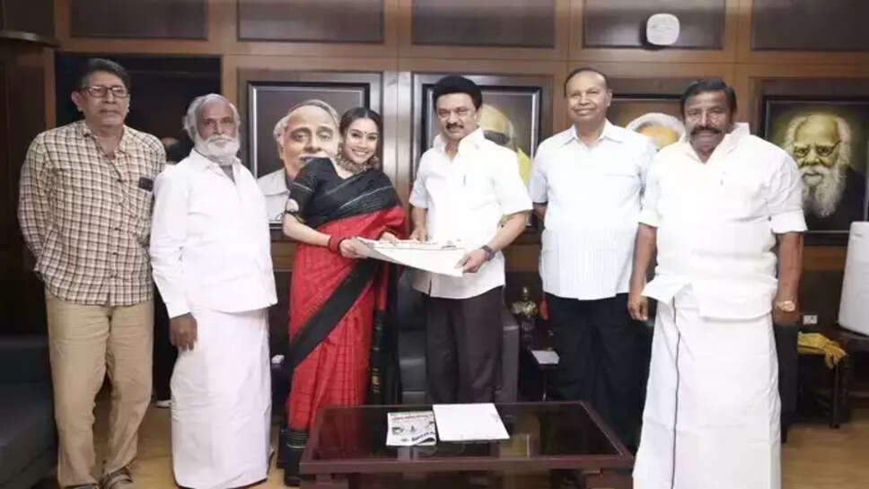 சத்யராஜ் &nbsp;