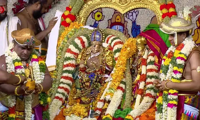 மீனாட்சி சுந்தரேஸ்வரர் திருக்கல்யாணம்