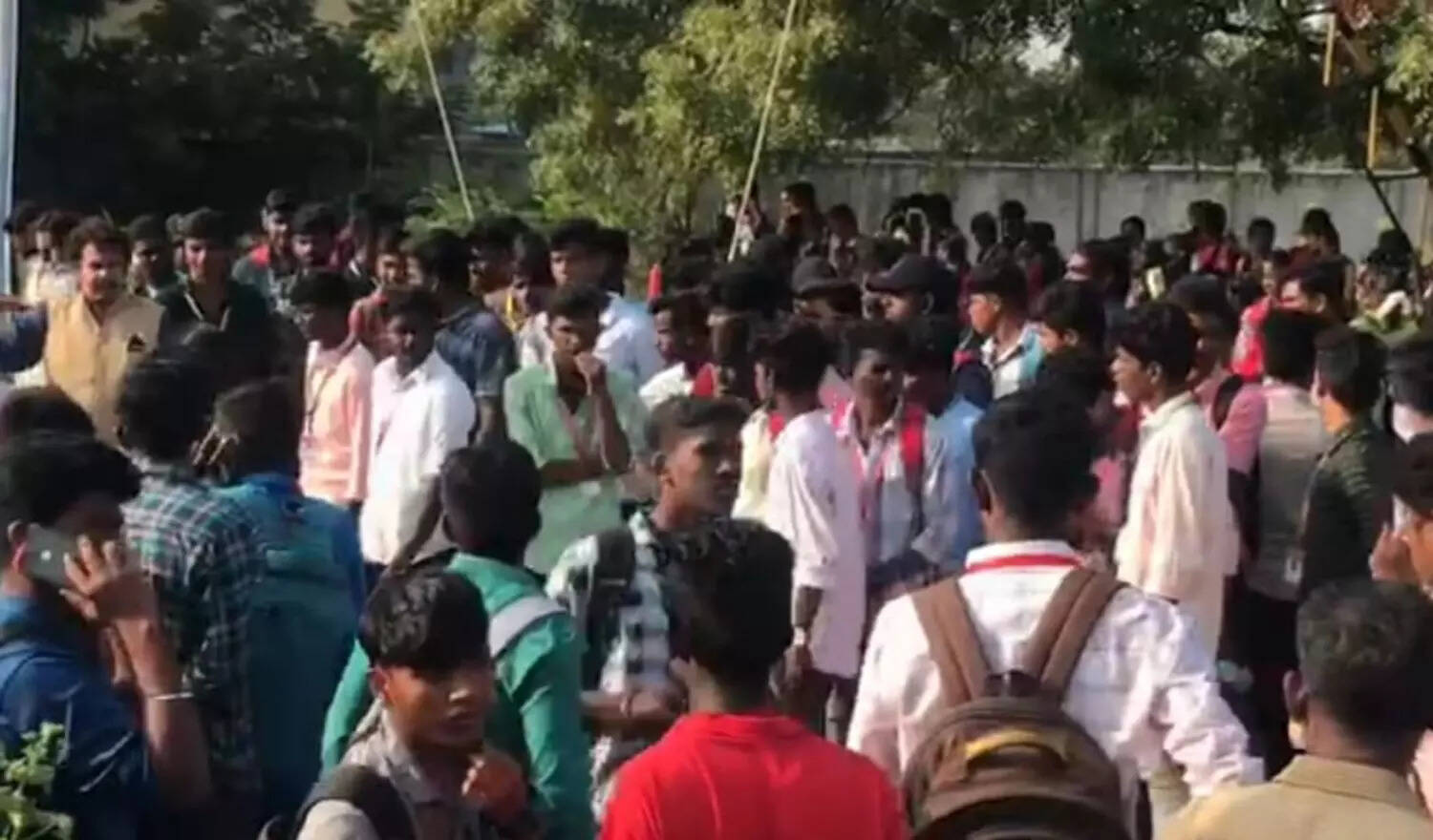 தூத்துக்குடி வ.உ.சி. கல்லூரி போராட்டம்