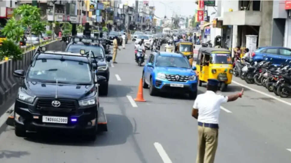 முதல்வர் கான்வாய் போக்குவரத்து விஜய் கார்