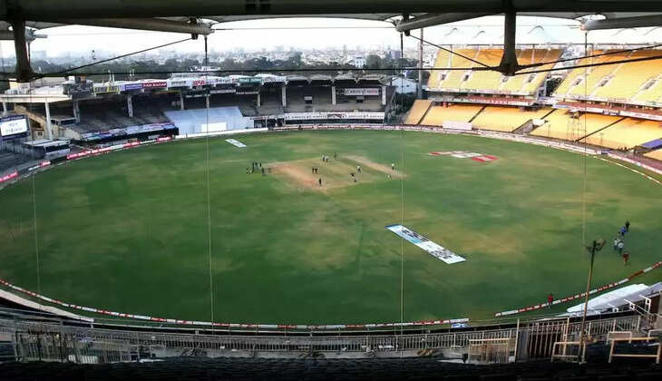 சேப்பாக்க மைதானம்