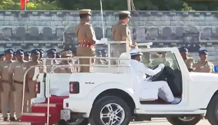 அணிவகுப்பு பதக்கம் காவலர்