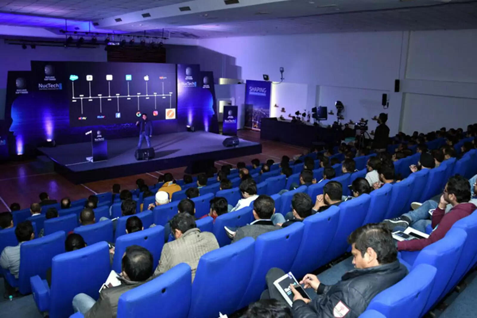 திரையரங்கு தியேட்டர்