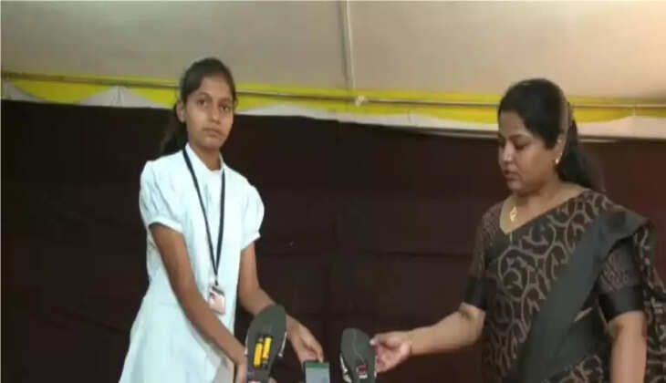 மின்சார காலணி