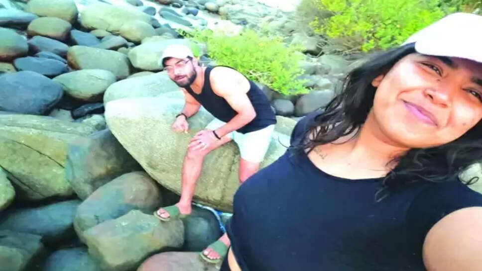 சுப்ரியா துபே 